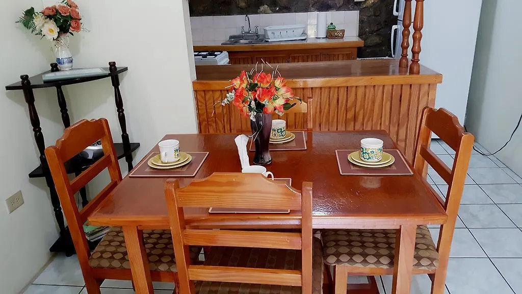 Green Haven Cottage Les Coteaux 3*,  Trinidad And Tobago